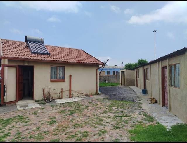 2 BEDROOM HOUSE FOR SALE IN KWA THEMA